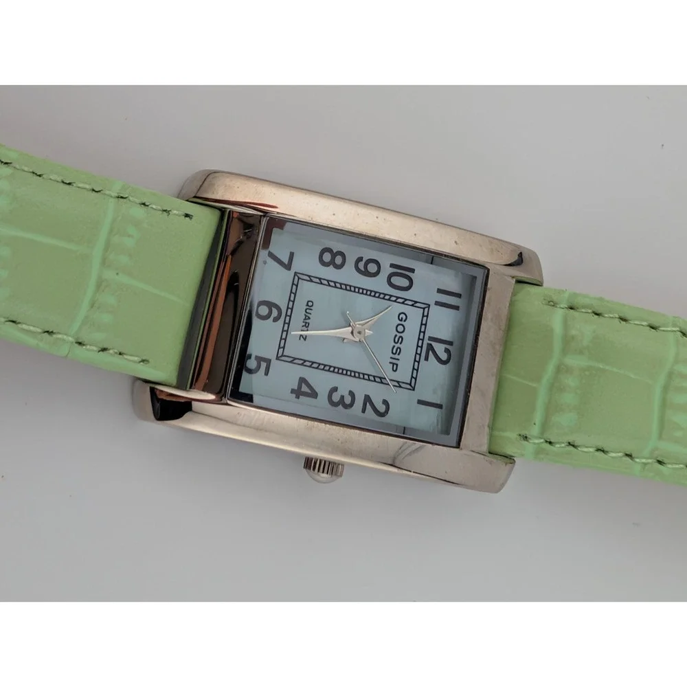 Gossip Watch Women 27mm Case MOP Dial‎ Green Leather Band- New Battery